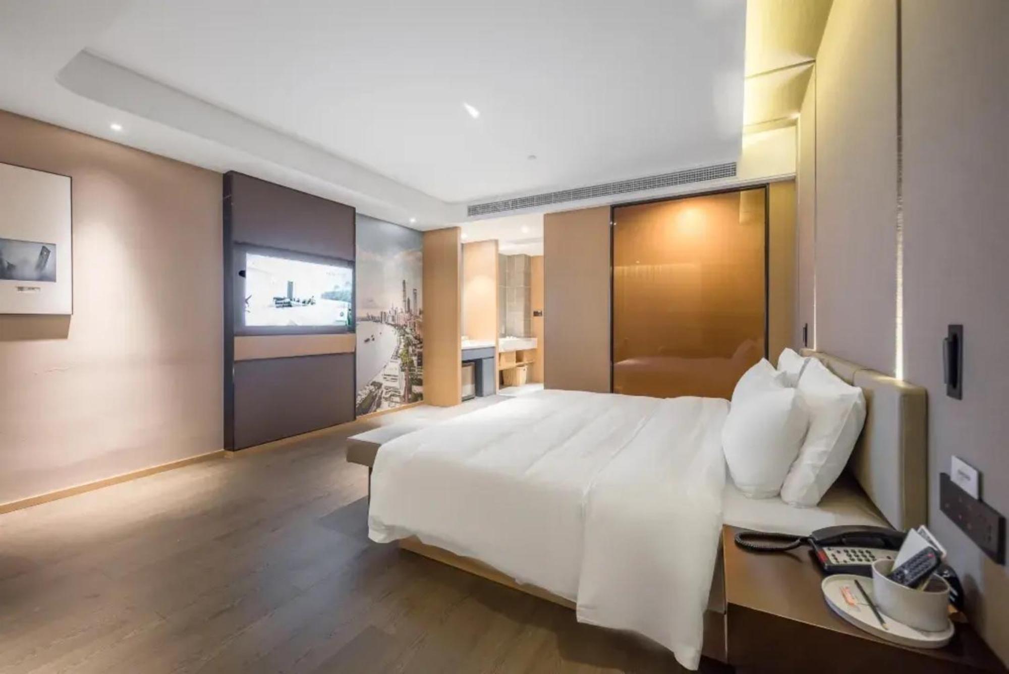 Atour Hotel Shanghai Caohejing Exterior photo