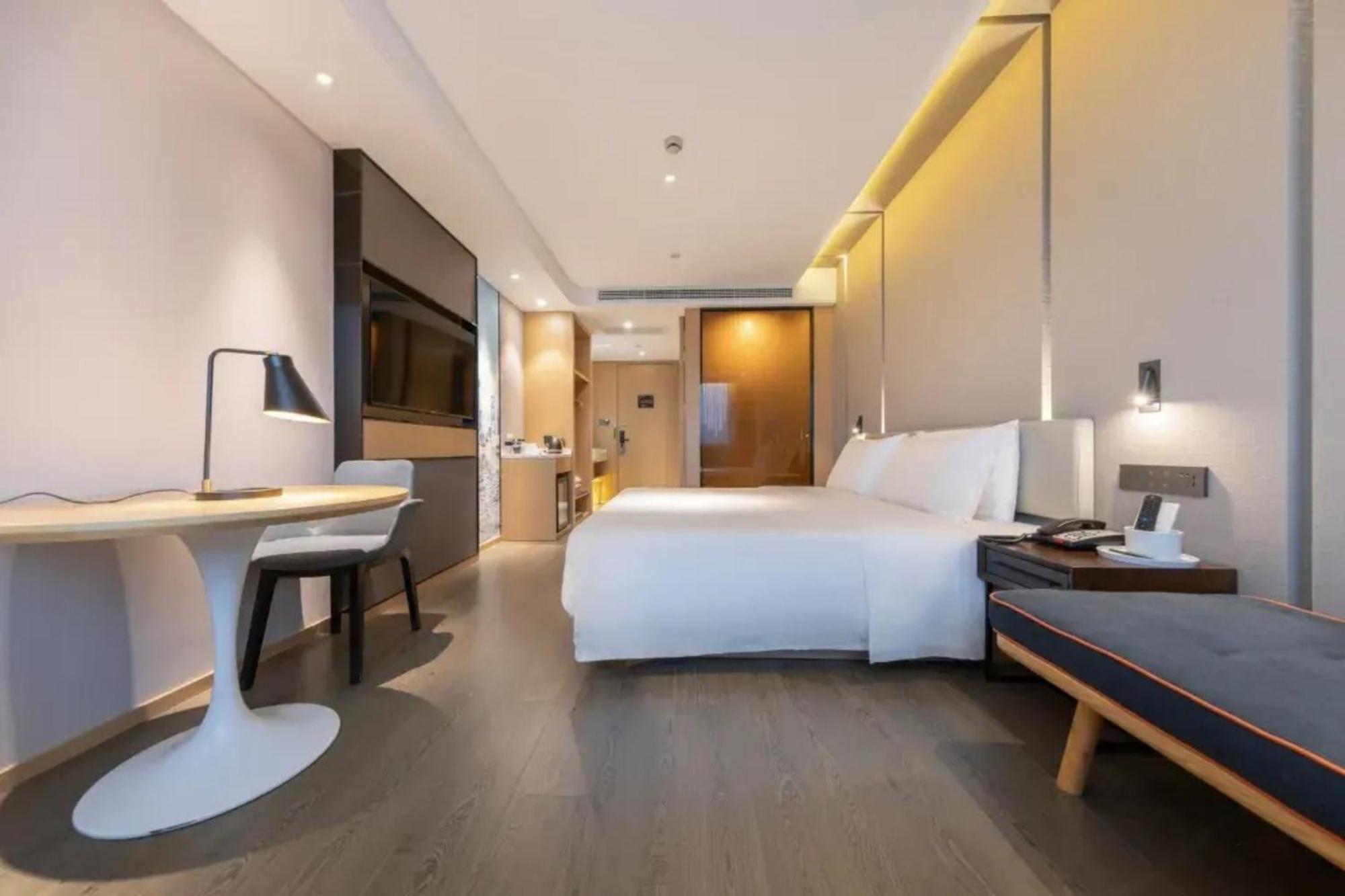 Atour Hotel Shanghai Caohejing Exterior photo